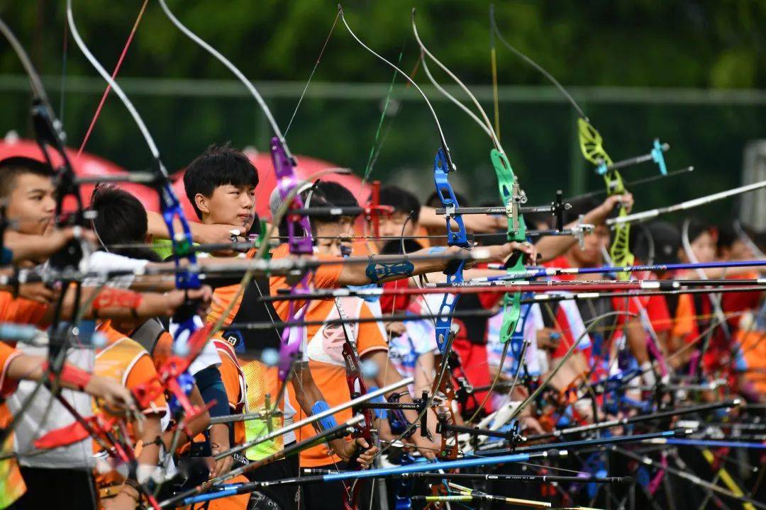 反败为胜引发热议！，哈兰德在SKT比赛中险胜赛场气氛高涨的简单介绍-爱游戏平台中心